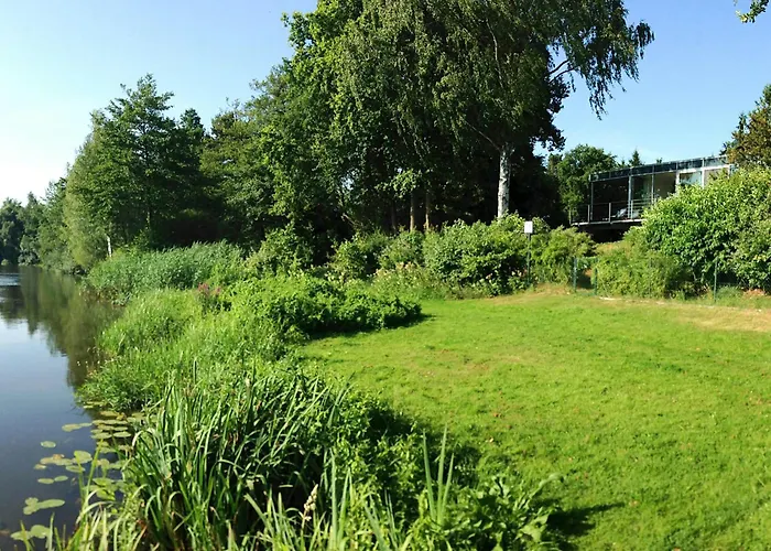 Hébergement de vacances Glass Loft With Endless Water View
